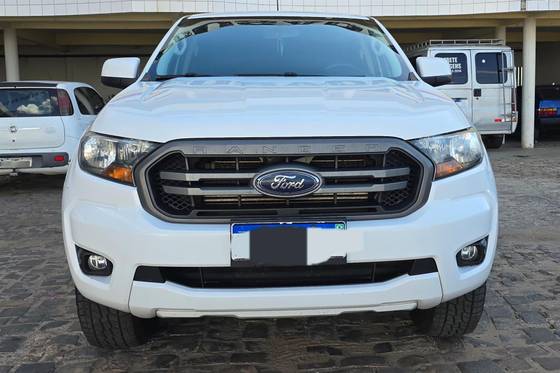 FORD RANGER 2.2 XLS 4X2 CD 16V DIESEL 4P AUTOMÁTICO